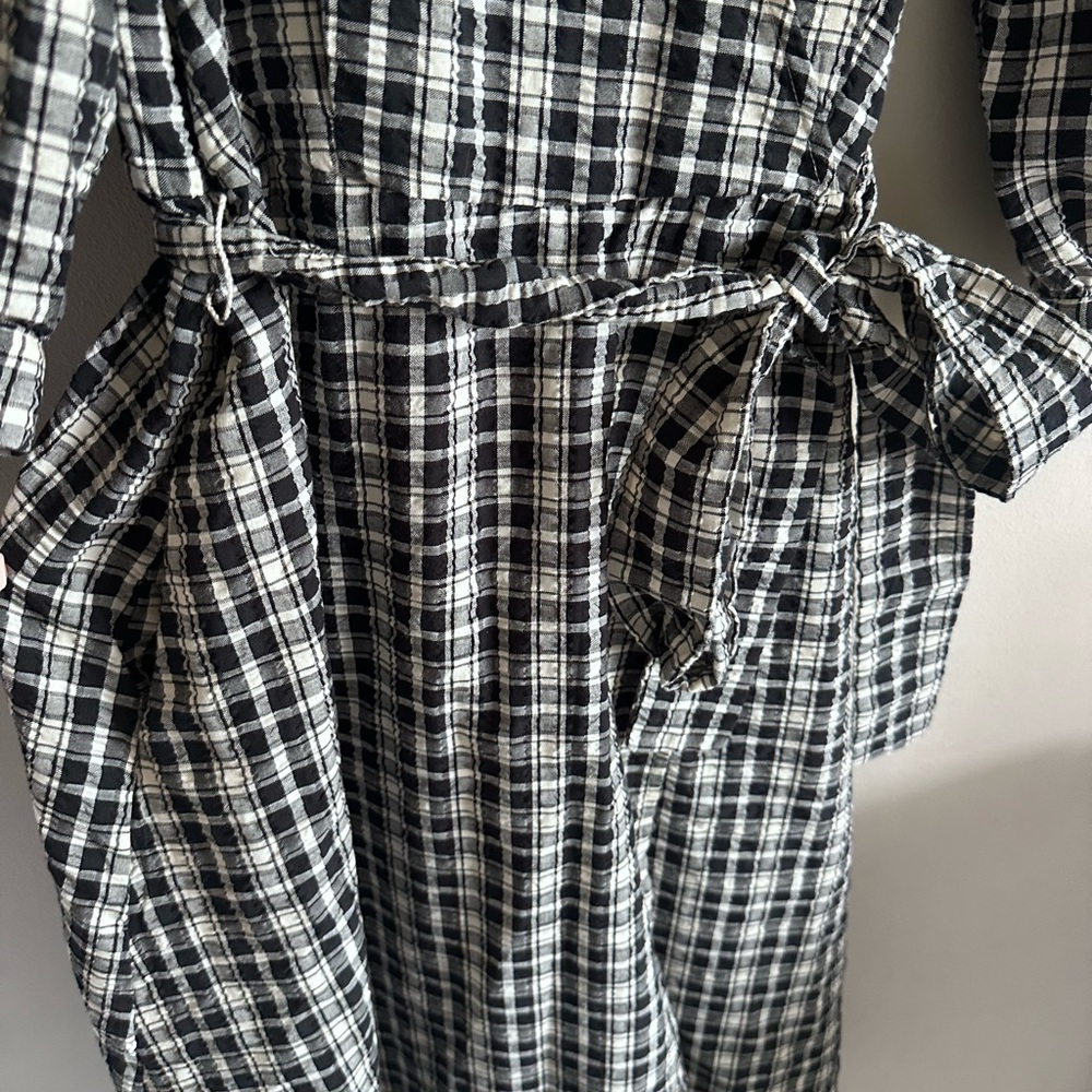 Target patterned dress with pockets!! - Picture 4 of 5